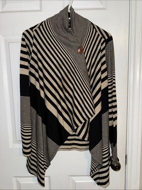 bobeau Black and Cream Striped Draped Button-Front Poncho
